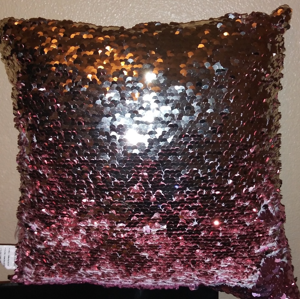 Sequence pillow